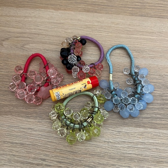 Beaded Decorative Hair Ties x4 Little Girls Stylish Cute Charms - Picture 1 of 3